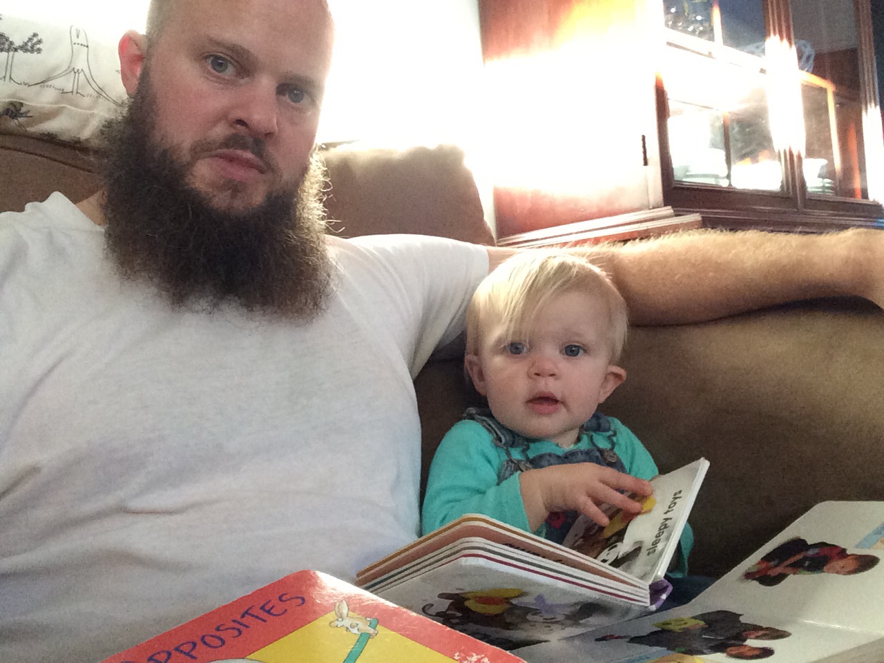 I must admit that it is more fun than I imagined to watch her read. 